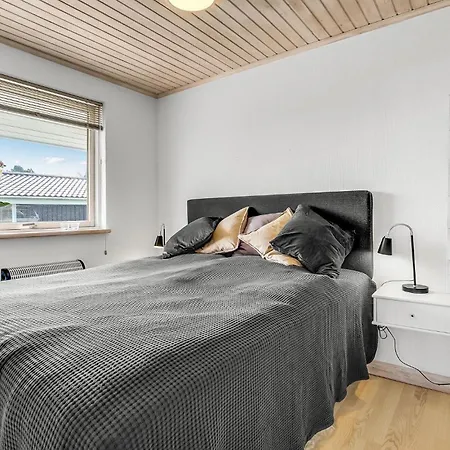 Beautiful In With Wifi Vakantiehuis Strøby Ladeplads